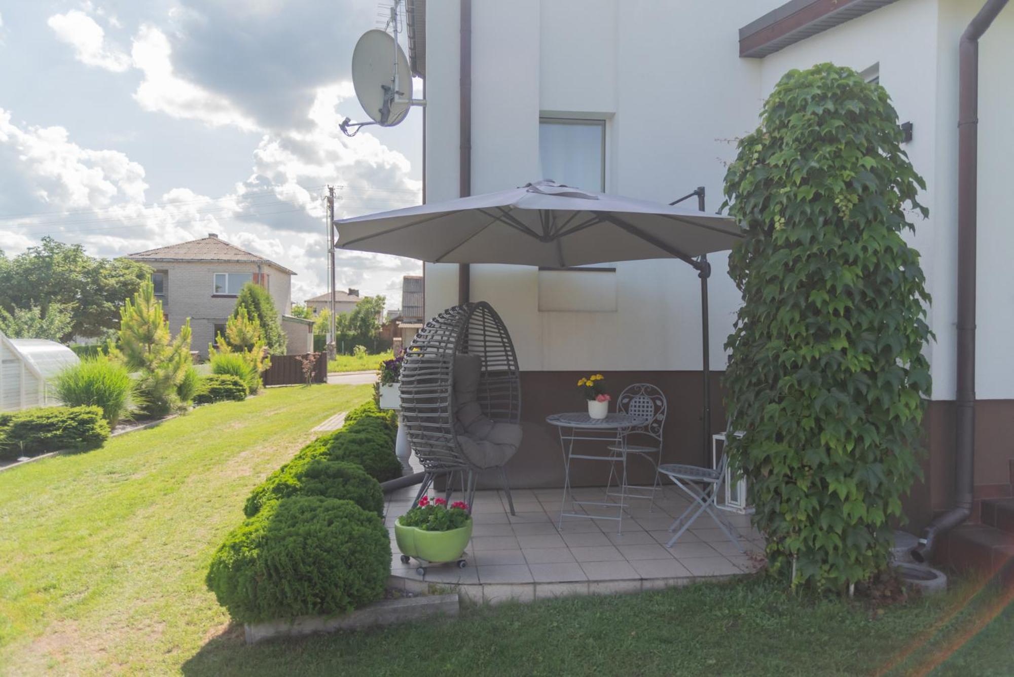 Vila Dvi Liepos Merkine Exteriér fotografie